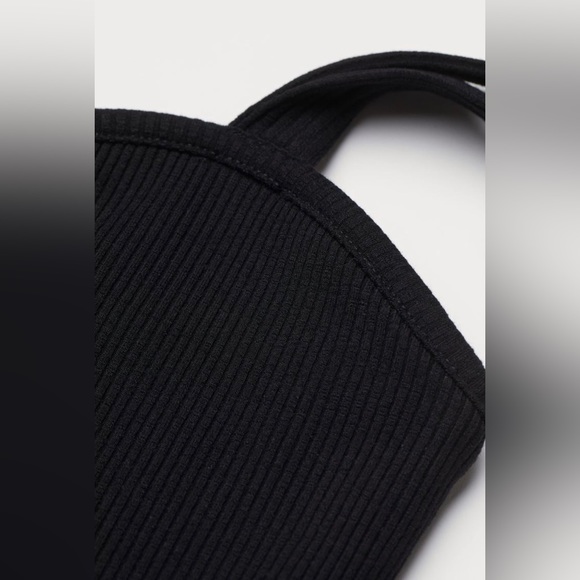 H&M Ribbed Crop Top - Picture 2 of 2